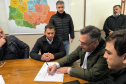 O secretário de Estado da Saúde, Beto Preto, assinou, nesta segunda-feira (19), a autorização para início das obras de dois Prontos Atendimentos Municipais (PAM) na região dos Campos Gerais, no centro-leste do Estado
