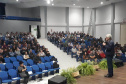 Secretário Norberto Ortigara e prefeito de Dois Vizinhos, Luiz Carlos Turatto, em evento sobre gripe aviária