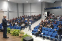 Secretário Norberto Ortigara e prefeito de Dois Vizinhos, Luiz Carlos Turatto, em evento sobre gripe aviária