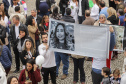 Curitiba, 22 de julho de 2023 - Dentro da programação da Campanha Paraná Unido no Combate ao Feminicídio, promovido pelo Governo do Estado, aconteceu caminhada pela Rua XV de Novembro, centro de Curitiba, com a participação da modelo Luiza Brunet.