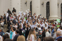 Curitiba, 22 de julho de 2023 - Dentro da programação da Campanha Paraná Unido no Combate ao Feminicídio, promovido pelo Governo do Estado, aconteceu caminhada pela Rua XV de Novembro, centro de Curitiba, com a participação da modelo Luiza Brunet.