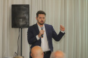 Os estados do Paraná e de São Paulo, por meio de seus secretários de Turismo, Marcio Nunes e Roberto Lucena, assinaram nesta quarta-feira (26/7) protocolo de Intenções para o fomento e promoção da Área Especial de Interesse Turístico Angra Doce, no conjunto formado pelo reservatório da Usina Hidrelétrica de Chavantes e seu entorno, abrangendo os municípios de Ribeirão Claro, Carlópolis, Siqueira Campos, Jacarezinho e Salto do Itararé (PR) e de Chavantes, Ourinhos, Canitar, Ipaussu, Timburi, Piraju, Fartura,