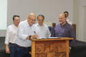 Os estados do Paraná e de São Paulo, por meio de seus secretários de Turismo, Marcio Nunes e Roberto Lucena, assinaram nesta quarta-feira (26/7) protocolo de Intenções para o fomento e promoção da Área Especial de Interesse Turístico Angra Doce, no conjunto formado pelo reservatório da Usina Hidrelétrica de Chavantes e seu entorno, abrangendo os municípios de Ribeirão Claro, Carlópolis, Siqueira Campos, Jacarezinho e Salto do Itararé (PR) e de Chavantes, Ourinhos, Canitar, Ipaussu, Timburi, Piraju, Fartura,