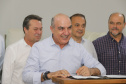 Os estados do Paraná e de São Paulo, por meio de seus secretários de Turismo, Marcio Nunes e Roberto Lucena, assinaram nesta quarta-feira (26/7) protocolo de Intenções para o fomento e promoção da Área Especial de Interesse Turístico Angra Doce, no conjunto formado pelo reservatório da Usina Hidrelétrica de Chavantes e seu entorno, abrangendo os municípios de Ribeirão Claro, Carlópolis, Siqueira Campos, Jacarezinho e Salto do Itararé (PR) e de Chavantes, Ourinhos, Canitar, Ipaussu, Timburi, Piraju, Fartura,