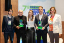 Presidente da Sanepar e vice-prefeito de São José dos Pinhais, com a presidente do Trata Brasil, Luana Pretto, a gerente do Processo Água da Sanepar, Juliana Pilotto, e o engenheiro da Sanepar, Marcelo Depexe