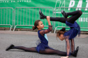 Milhares de pessoas participam do desfile de 7 de setembro em Curitiba