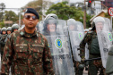 Milhares de pessoas participam do desfile de 7 de setembro em Curitiba