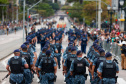 Milhares de pessoas participam do desfile de 7 de setembro em Curitiba