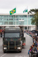 Milhares de pessoas participam do desfile de 7 de setembro em Curitiba