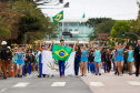 Milhares de pessoas participam do desfile de 7 de setembro em Curitiba