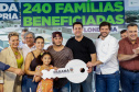Governador Carlos Massa Ratinho Jr inaugura 240 apartamentos, dos quais 166 receberam subsídio do Governo do Estado, totalizando R$ 2,5 milhões de investimento.