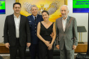 Curitiba, 24 de outubro de 2023 - O governador Carlos Massa Ratinho Jr., recebe em seu gabinete a visita de representantes do Cindacta II e concede Medalha de Honra da Casa Militar para oficiais.
