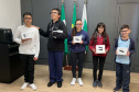 Óculos com inteligência artificial transforma vidas de alunos com deficiência visual no Paraná