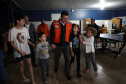 O governador Carlos Massa Ratinho Junior visitou na noite desta quarta-feira (18) a cidade de São Mateus do Sul, uma das mais atingidas pelas chuvas dos últimos dias no Paraná.