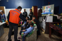 O governador Carlos Massa Ratinho Junior visitou na noite desta quarta-feira (18) a cidade de São Mateus do Sul, uma das mais atingidas pelas chuvas dos últimos dias no Paraná.