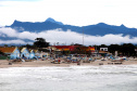 Instalação de estruturas marítimas fez com que Matinhos ganhasse pelo menos outros três pontos para a prática do surf: na Barrinha, Riviera e Flórida.
