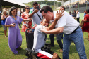 Governador entrega rede de esgoto, centro de convivência e moradias em Leópolis