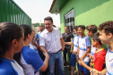 Governador entrega rede de esgoto, centro de convivência e moradias em Leópolis