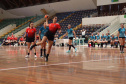 GINÁSIO DO TARUMÃ – Outro destaque do fim de semana do Esporte no Paraná foram as finais da Liga Metropolitana de Handebol, disputadas no Ginásio do Tarumã, um dos principais espaços esportivos pertencente ao Governo do Paraná.