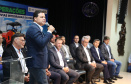 A partir desta quarta-feira (28), entram em operação os primeiros dois lotes das novas concessões rodoviárias do Paraná. A formalização do processo de transferência da administração das rodovias para as concessionárias aconteceu nesta segunda-feira (26), na sede do Departamento de Estradas de Rodagem do Paraná (DER-PR), em Curitiba.