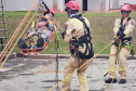 Bombeiros do Paraná disputam competição internacional de resgate em altura
