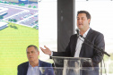 O governador Carlos Massa Ratinho Junior participou nesta quinta-feira (14) do lançamento da pedra fundamental do novo empreendimento do grupo J.Macêdo em Londrina, no Norte do Estado. 
