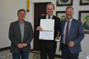 Representantes do Estado recebem homenagem pela atuação no fomento  científico do Paraná