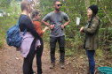 Na trilha certa, equipamentos de segurança e cuidados com a fauna e a flora: IAT elaborou um guia de bom comportamento para os usuários de parques estaduais.