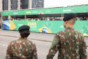  	Desfile com milhares de pessoas festeja os 202 anos da Independência do Brasil