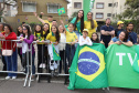  	Desfile com milhares de pessoas festeja os 202 anos da Independência do Brasil