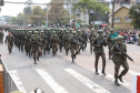 	Desfile com milhares de pessoas festeja os 202 anos da Independência do Brasil