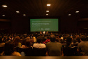 Diretor de "O Poderoso Chefão", Francis Ford Coppola lota Teatro Guaíra em aula de cinema