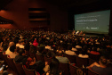 Diretor de "O Poderoso Chefão", Francis Ford Coppola lota Teatro Guaíra em aula de cinema