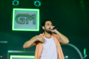 O cantor Gustavo Mioto  durante a apresentacao do seu show dentro da programacao do Verao Maior Parana, em Matinhos 