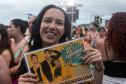 Matinhos, 31 de janeiro de 2025 - Fãs de Luan Santana chegam um dia antes do show em Caiobá. 