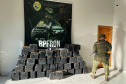 Polícia Militar do Paraná apreende quase uma tonelada de maconha em Perobal-PR 