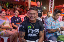 Evento nacional de boxe e MMA à beira-mar reúne milhares de espectadores