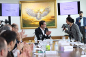 A Universidade Estadual de Londrina (UEL) será a primeira instituição de ensino superior estadual do Paraná a ter um parque tecnológico em seu campus, no Norte do Estado. O projeto arquitetônico do novo espaço, que será um hub de inovação integrado à infraestrutura acadêmica e de pesquisa da universidade, foi apresentado nesta terça-feira (11) ao governador Carlos Massa Ratinho Junior.