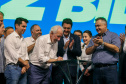 O governador Carlos Massa Ratinho Junior anunciou nesta quinta-feira (13) a liberação de R$ 1,2 bilhão para a saúde pública do Estado, durante o evento Saúde em Movimento, em Foz do Iguaçu, na região Oeste. 