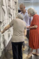 NA SEMANA DE ANIVERSÁRIO DE POTY LAZAROTTO, ARTISTAS QUE EXECUTARAM OBRAS DELE VISITAM MURAL DO SIMEPAR