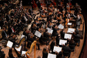No domingo (13), o palco do Guairão recebe apresentação da Orquestra Sinfônica do Paraná, sob a regência do maestro convidado José Soares. 
