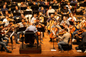 Famílias, movimentos, disposição no palco: confira como funciona uma orquestra sinfônica