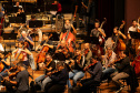 Famílias, movimentos, disposição no palco: confira como funciona uma orquestra sinfônica