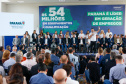O governador em exercício, Darci Piana, anuncia um pacote de investimentos de R$ 54 milhões destinado à modernização da Rede Sine/PR e à ampliação da oferta de cursos de qualificação profissional em 311 municípios do Estado.