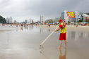 As águas das praias, represas e rios do Estado continuam com boa qualidade. De acordo com o terceiro boletim de balneabilidade do verão emitido nesta sexta-feira (04) pelo Instituto Ambiental do Paraná (IAP), dos 49 pontos monitorados semanalmente no Litoral apenas um se mantêm impróprio para banho.  Litoral do Paraná, 04/01/2019  -  Foto: Jaelson Lucas/ANPr