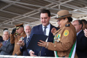 Governador Carlos Massa Ratinho Júnior participa da cerimônia de troca de comando da Polícia Militar do Paraná. O novo camandante-geral é o coronel Péricles de Matos. Ele substitui no cargo a coronel Audilene Dias Rocha.  -  Curitiba, 08/01/2019  -  Foto: Rodrigo Félix Leal