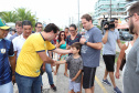 O governador Carlos Massa Ratinho Junior, caminhou na Orla de Matinhos e participou do lançamento das atividades esportivas na Operação Verão Paraná, com o Jogo dos Atletas, na arena multiuso. Foto: Rodrigo Felix Leal/ANPR