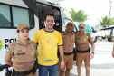 O governador Carlos Massa Ratinho Junior, caminhou na Orla de Matinhos e participou do lançamento das atividades esportivas na Operação Verão Paraná, com o Jogo dos Atletas, na arena multiuso. Foto: Rodrigo Felix Leal/ANPR