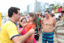 O governador Carlos Massa Ratinho Junior, caminhou na Orla de Matinhos e participou do lançamento das atividades esportivas na Operação Verão Paraná, com o Jogo dos Atletas, na arena multiuso. Foto: Rodrigo Felix Leal/ANPR