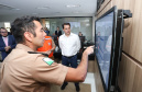 O governador Carlos Massa Ratinho Júnior visitou nesta segunda-feira (14) a estrutura da Coordenadoria Estadual de Proteção e Defesa Civil do Paraná. O órgão, localizado no Palácio Araucária, em Curitiba, faz o monitoramento dos eventos climáticos que ocorrem no Estado por meio do Centro Estadual de Gerenciamento de Riscos e Desastres (Cegerd). - Curitiba, 14/01/2019 - Foto: Rodrigo Félix Leal/ANPr